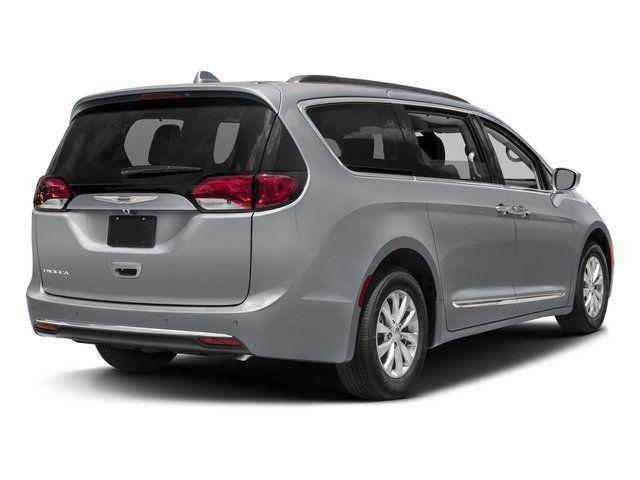 used 2017 Chrysler Pacifica car, priced at $15,897