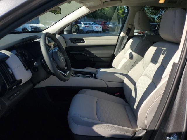 new 2025 Nissan Pathfinder car, priced at $32,111