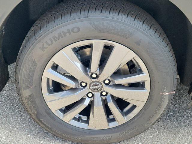 new 2025 Nissan Pathfinder car, priced at $31,564