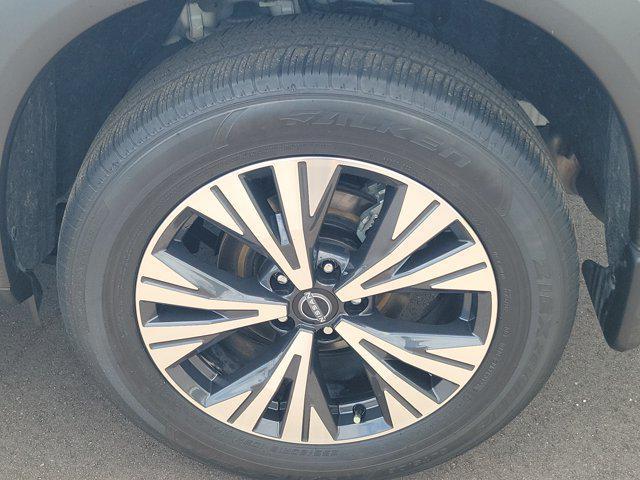 used 2023 Nissan Rogue car, priced at $24,236