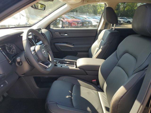 new 2025 Nissan Pathfinder car, priced at $34,669