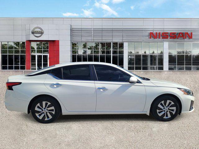 used 2023 Nissan Altima car, priced at $18,888
