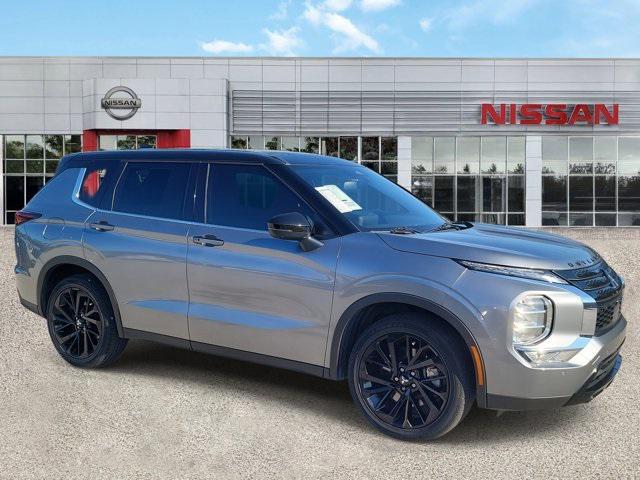 used 2023 Mitsubishi Outlander car, priced at $17,999