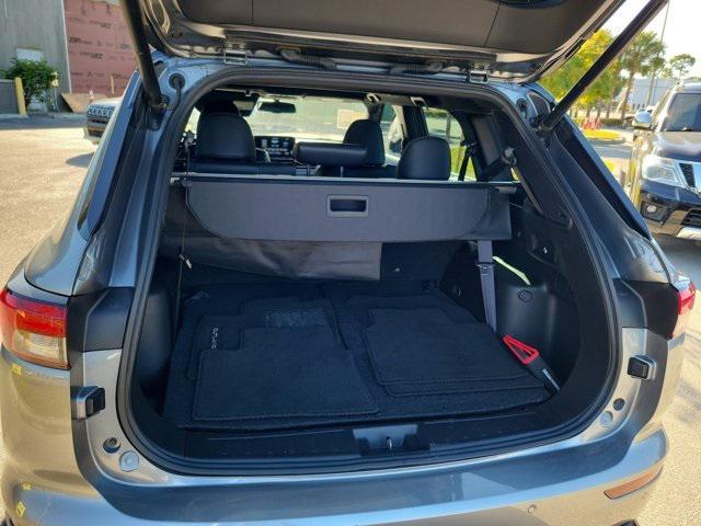 used 2023 Mitsubishi Outlander car, priced at $17,999