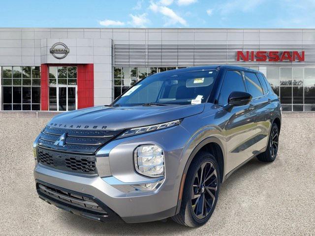 used 2023 Mitsubishi Outlander car, priced at $17,999