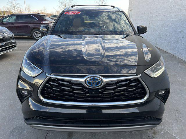 used 2024 Toyota Highlander Hybrid car, priced at $50,251