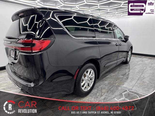 used 2023 Chrysler Pacifica car, priced at $19,500