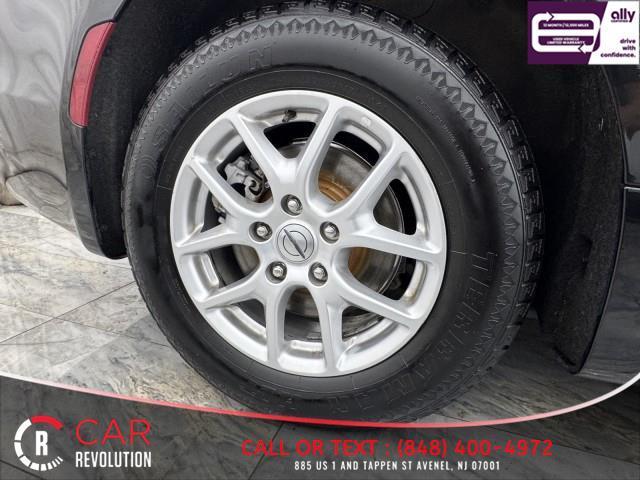 used 2023 Chrysler Pacifica car, priced at $19,500