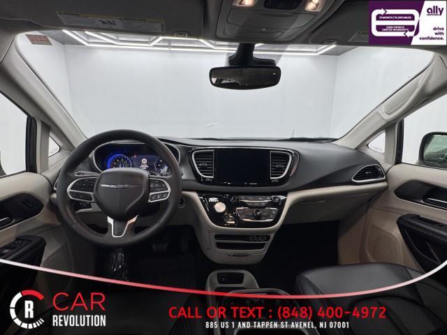 used 2023 Chrysler Pacifica car, priced at $19,500
