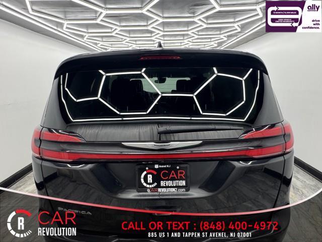used 2023 Chrysler Pacifica car, priced at $19,500