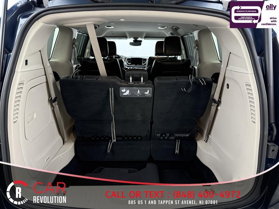 used 2021 Chrysler Pacifica Hybrid car, priced at $19,599