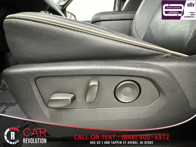 used 2024 GMC Yukon XL car, priced at $50,999