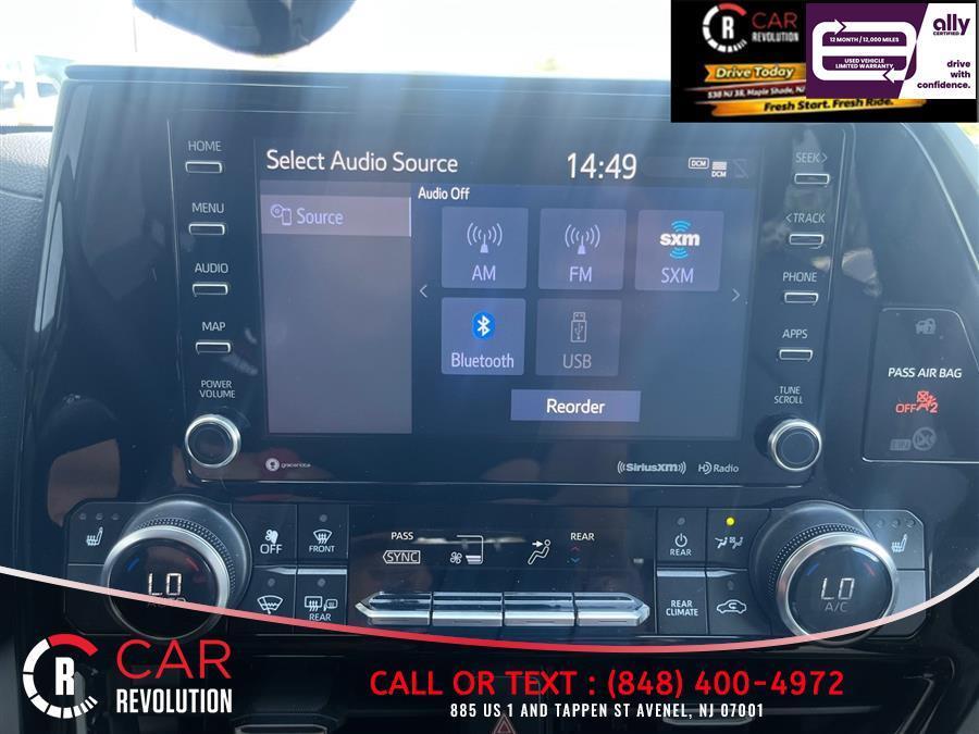 used 2022 Toyota Highlander car, priced at $31,794