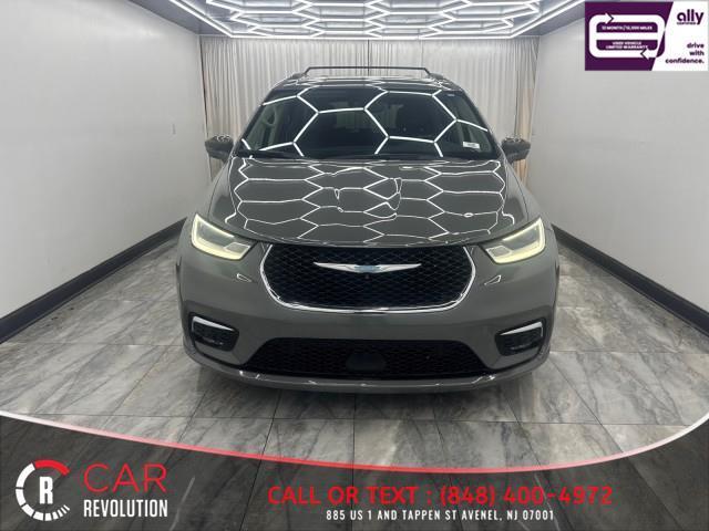 used 2021 Chrysler Pacifica Hybrid car, priced at $19,999