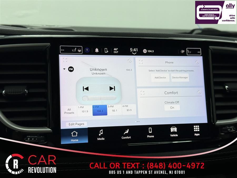 used 2023 Chrysler Pacifica Hybrid car, priced at $21,999