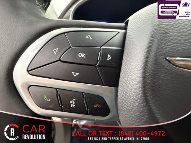 used 2024 Chrysler Pacifica car, priced at $20,300