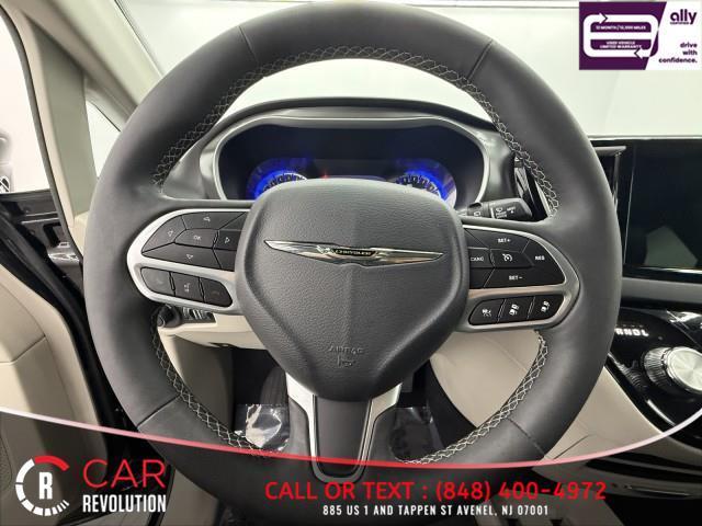 used 2024 Chrysler Pacifica car, priced at $20,300
