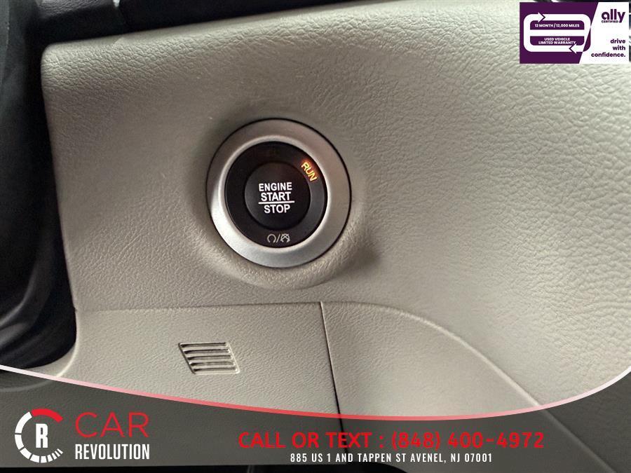 used 2024 Chrysler Pacifica car, priced at $23,999