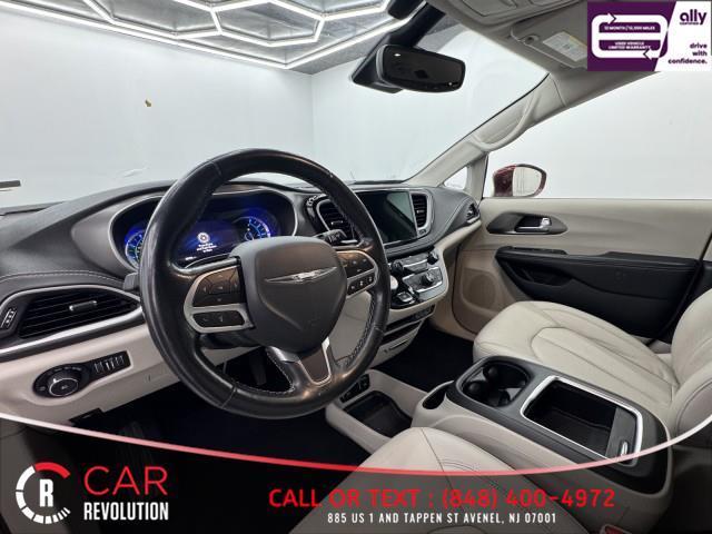 used 2021 Chrysler Pacifica Hybrid car, priced at $15,900