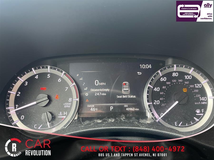 used 2023 Toyota Highlander car, priced at $32,394