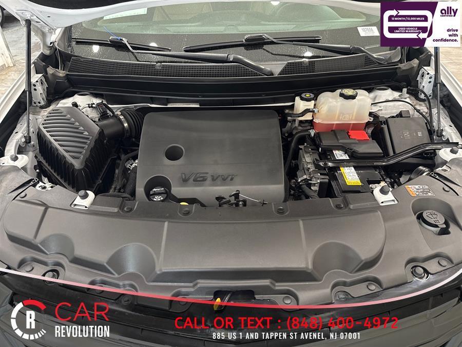 used 2023 Chevrolet Traverse car, priced at $28,194