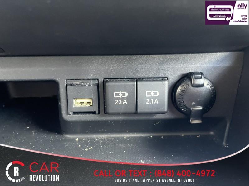 used 2021 Toyota Highlander car, priced at $26,675