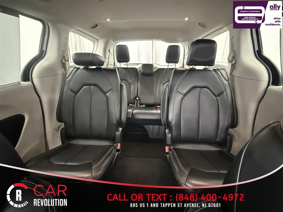used 2024 Chrysler Pacifica car, priced at $21,999