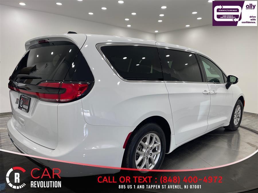 used 2023 Chrysler Pacifica car, priced at $22,145