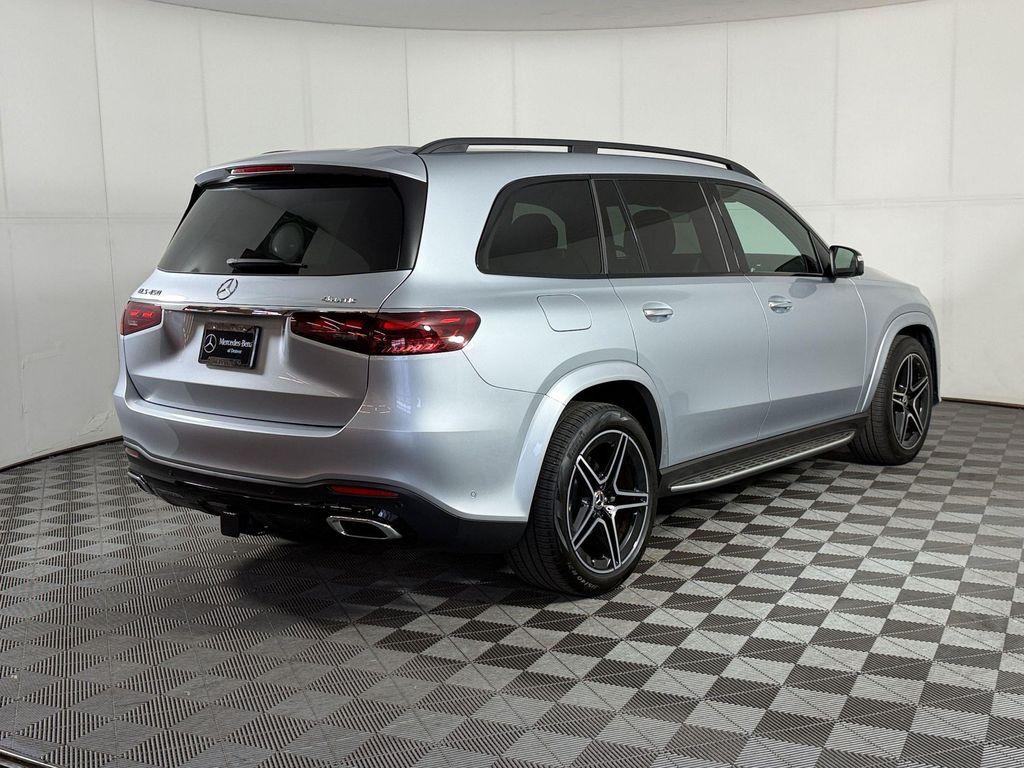 Mercedes-Benz GLS view 9