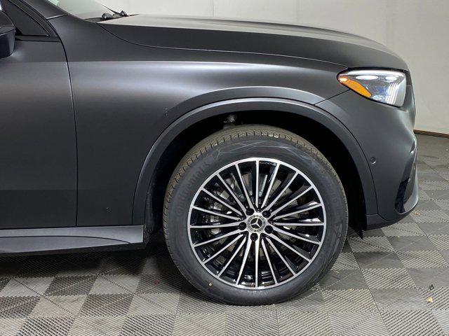 new 2026 Mercedes-Benz GLC 300 car, priced at $72,305