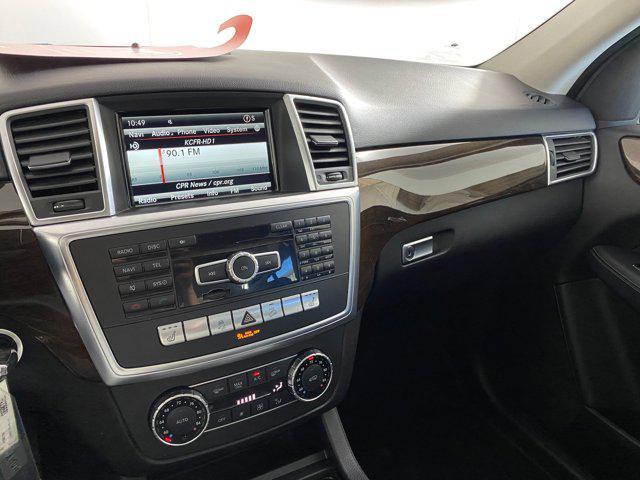 2014 Palladium Silver Metallic Mercedes-Benz M-Class