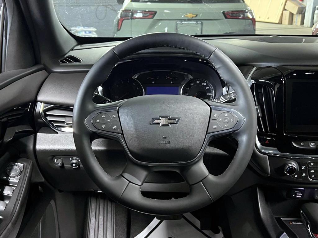 used 2023 Chevrolet Traverse car, priced at $30,874