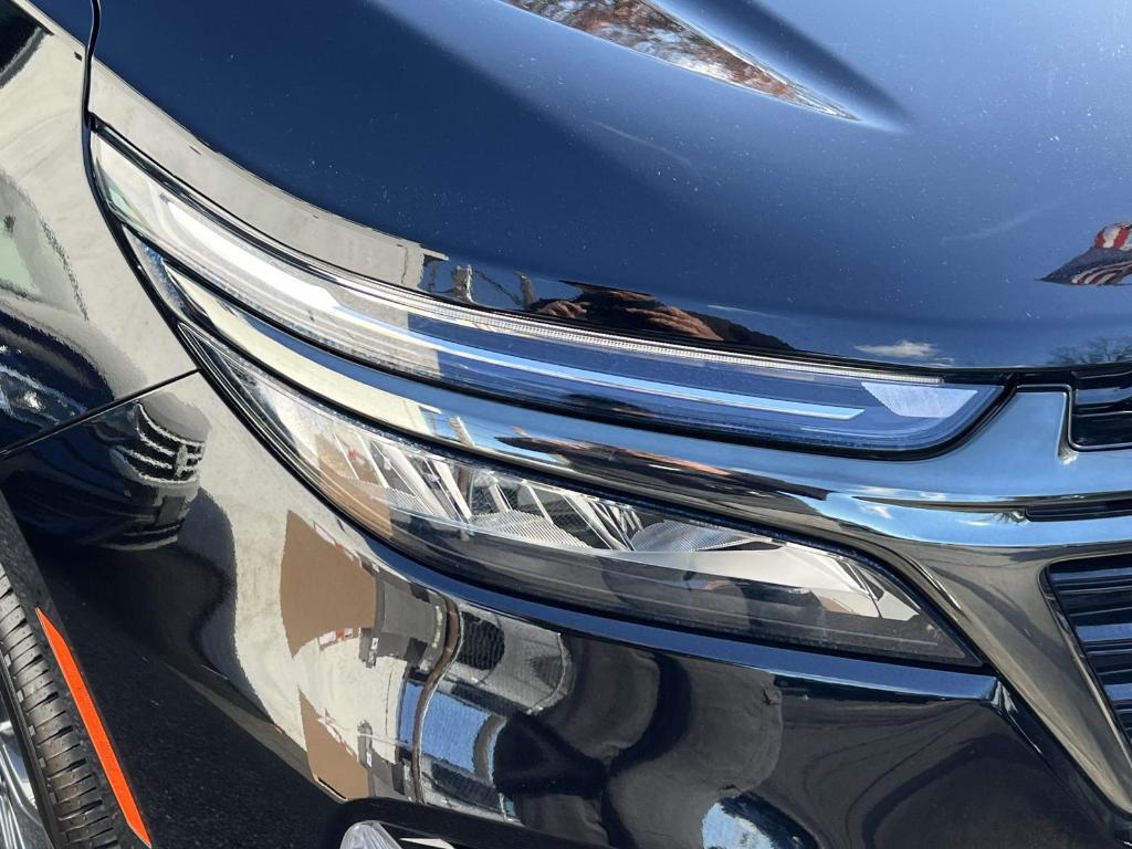 used 2023 Chevrolet Equinox car, priced at $21,988