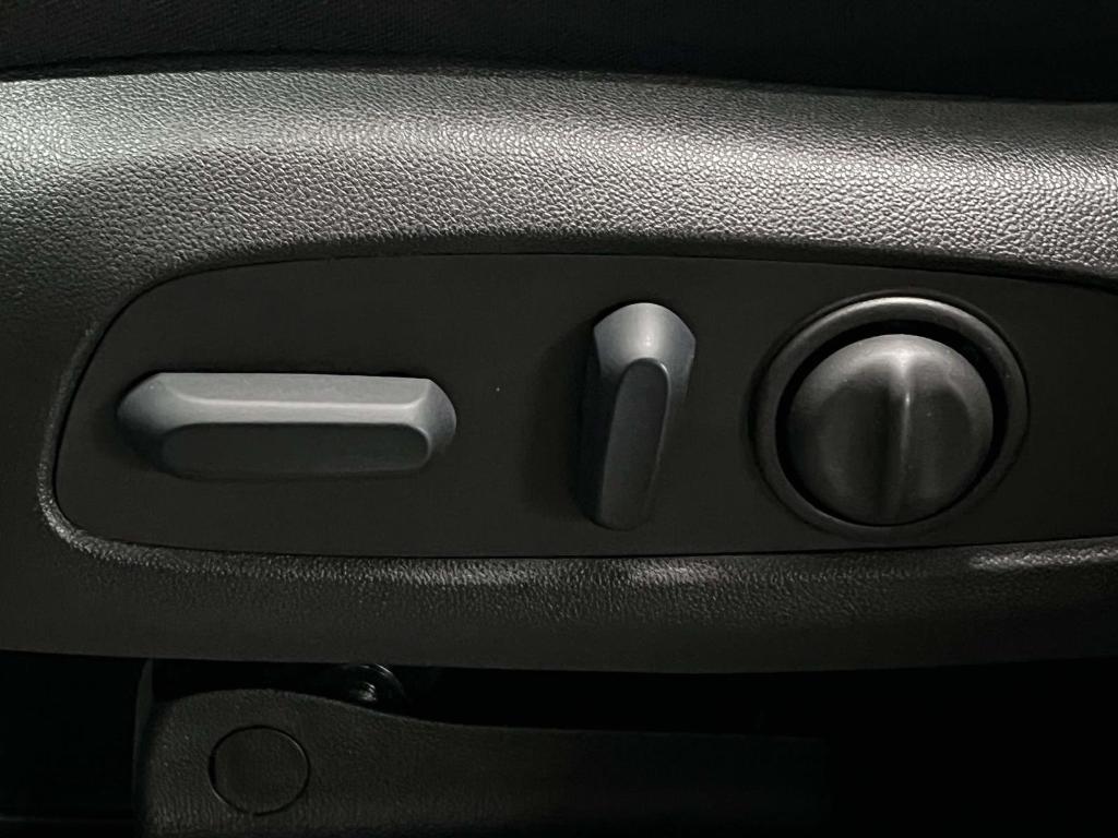 used 2022 Chevrolet Equinox car, priced at $18,591