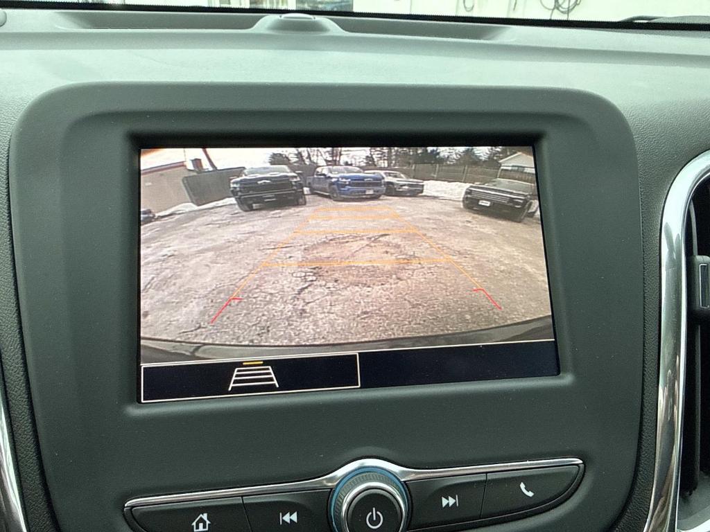 used 2023 Chevrolet Equinox car, priced at $17,888