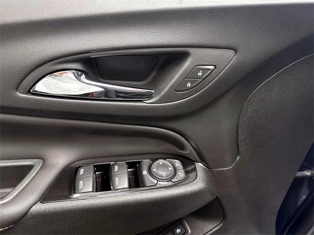 used 2022 Chevrolet Equinox car, priced at $20,989