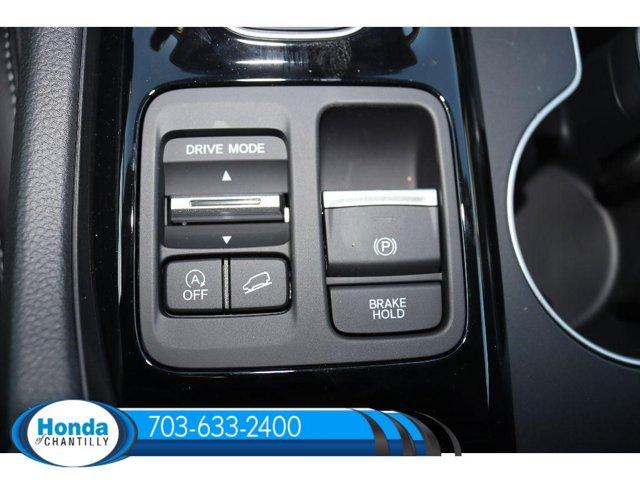 new 2025 Honda Pilot car, priced at $54,300