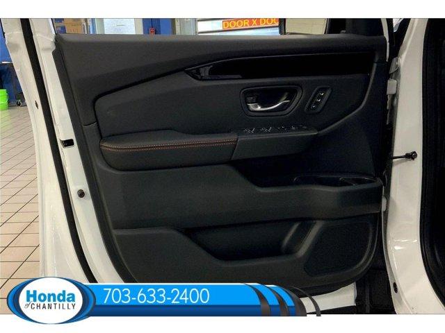 new 2026 Honda Pilot car, priced at $52,345