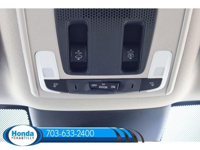 new 2025 Honda Pilot car, priced at $54,300