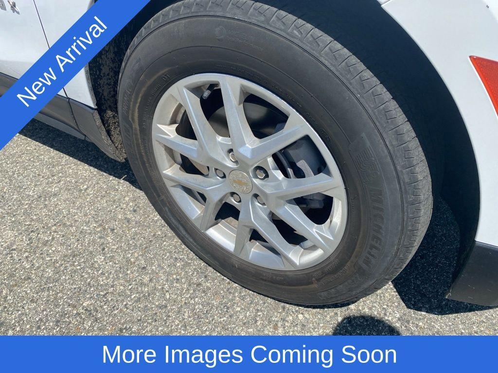 used 2024 Chevrolet Equinox car, priced at $19,988