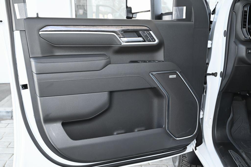 new 2026 Chevrolet Silverado 3500 car, priced at $82,800