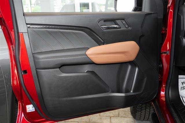 new 2025 GMC Canyon car, priced at $51,384