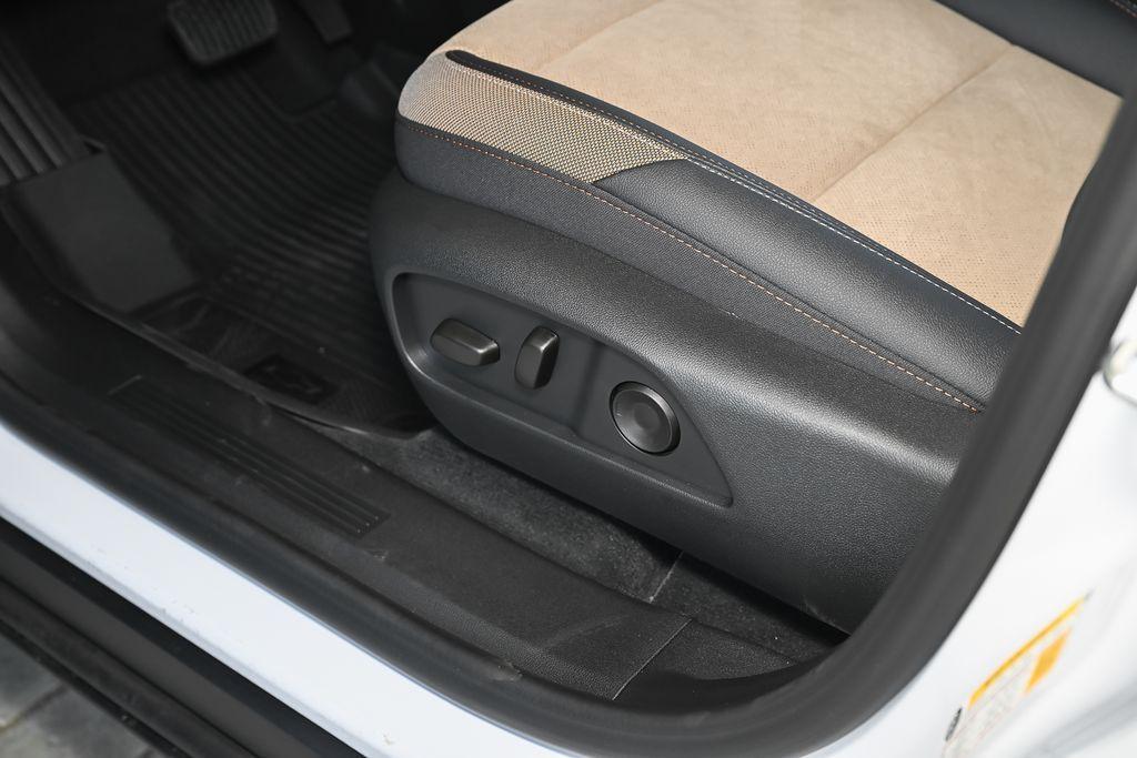 new 2026 Chevrolet Equinox car, priced at $37,435