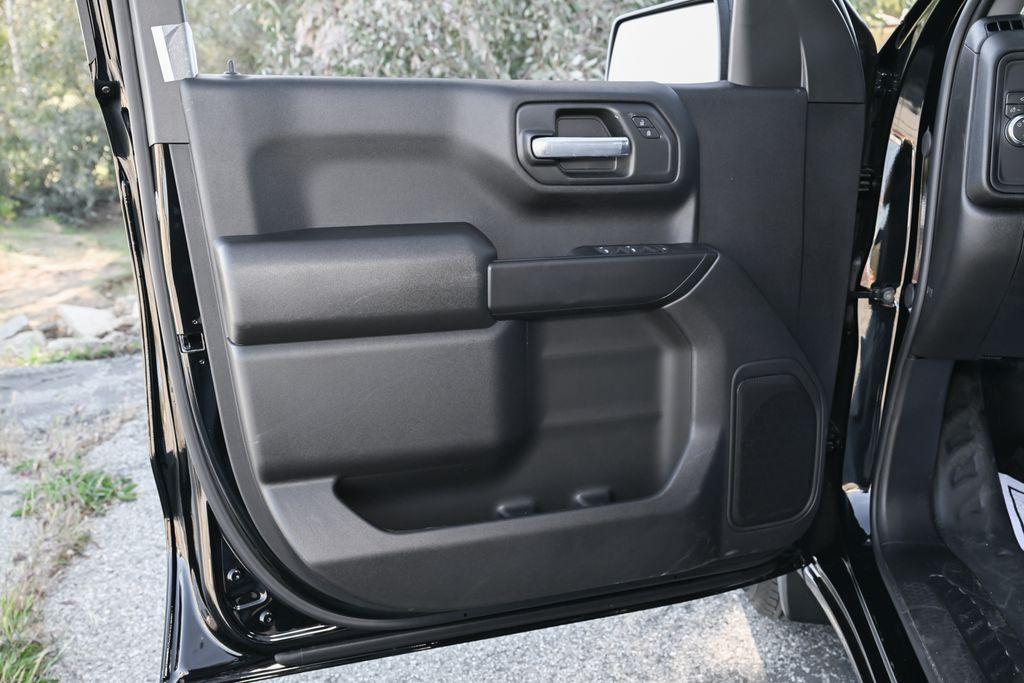 new 2026 GMC Sierra 1500 car, priced at $40,090