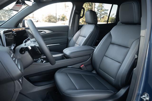 new 2026 Chevrolet Traverse car, priced at $47,504