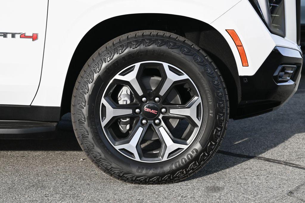 new 2026 GMC Yukon XL car, priced at $85,650