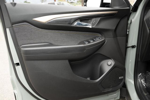 new 2025 Chevrolet TrailBlazer car, priced at $30,600