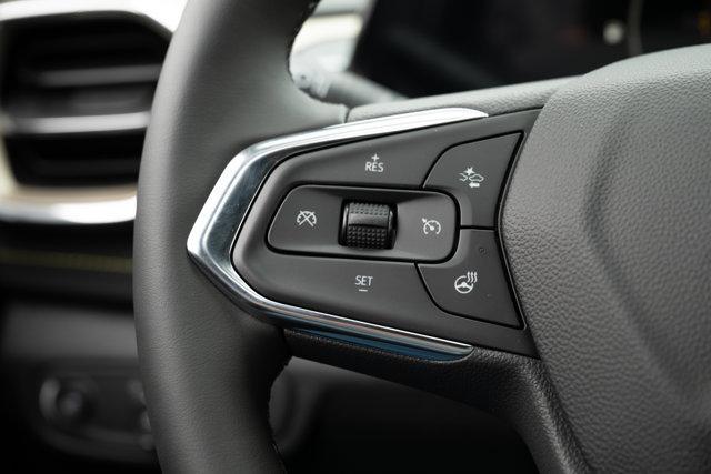 new 2025 Chevrolet TrailBlazer car, priced at $30,600