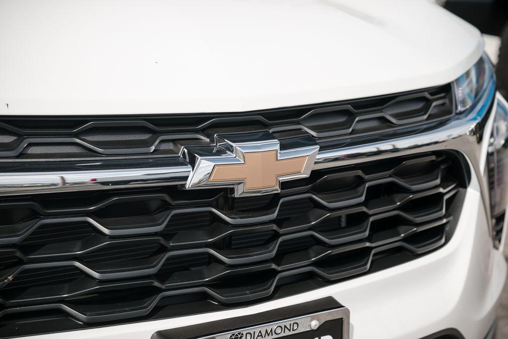 new 2026 Chevrolet Trax car, priced at $26,125