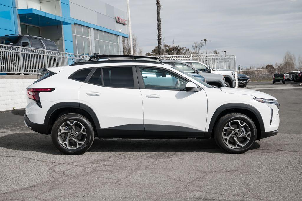 new 2026 Chevrolet Trax car, priced at $26,125